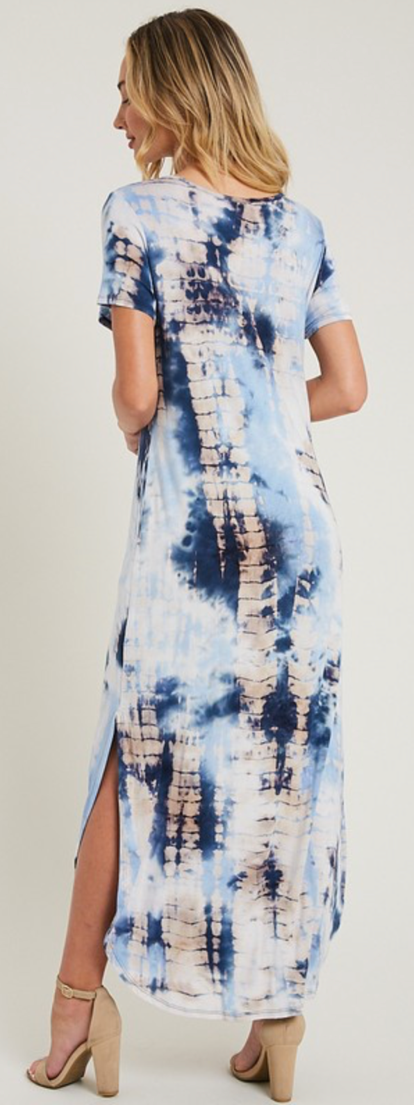 dazzling tie dye in shades of navy peach and white